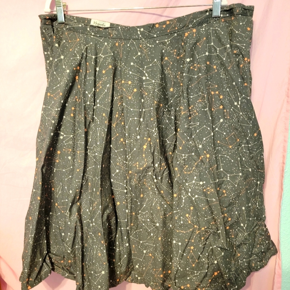 Magnolia Place celestial skirt grey